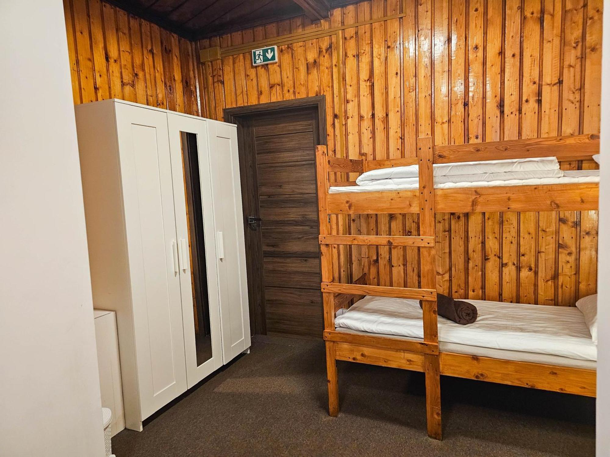 Schronisko Gosciniec Rownica Ustroń Exterior foto